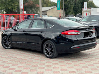 Ford Fusion foto 3