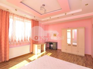 Apartament cu 2 camere, reparație euro, Centru, 350 € ! foto 5