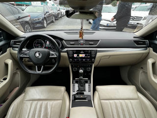 Skoda Superb foto 8