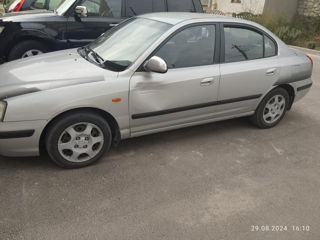 Hyundai Elantra foto 5