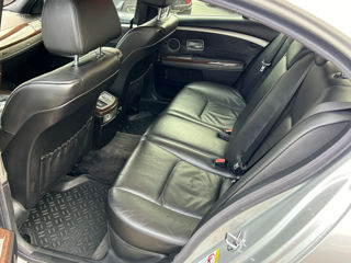 BMW 7 Series foto 17