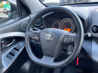 Toyota Rav 4 foto 9