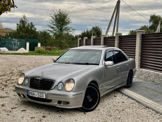 Mercedes E-Class