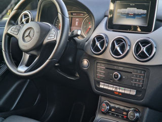 Mercedes B-Class foto 13