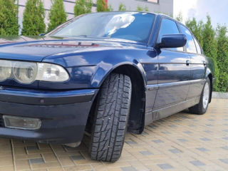 BMW 7 Series foto 4