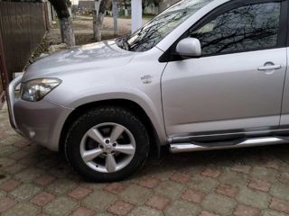 Toyota Rav 4 foto 4