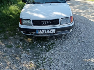 Audi 100 foto 1