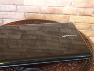 Samsung 15.6 - intel Core i5 4x 3.10ghz, 8GB RAM, HDD 500GB, Radeon HD graphics foto 4