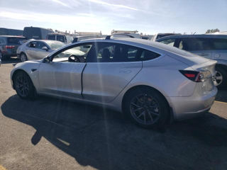 Tesla Model 3 foto 6