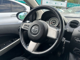 Mazda 2 foto 15