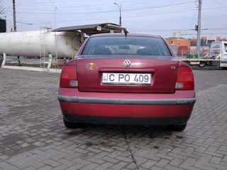 Volkswagen Passat foto 4