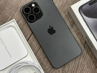 iPhone 15 Pro Max 512 GB Black Titanium foto 2