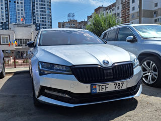 Skoda Superb foto 2