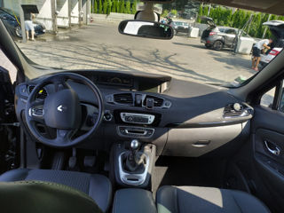 Renault Grand Scenic foto 8