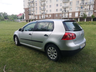 Volkswagen Golf foto 1