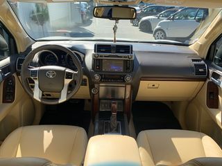 Toyota Land Cruiser Prado foto 8