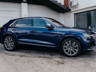 Audi Q8 foto 7