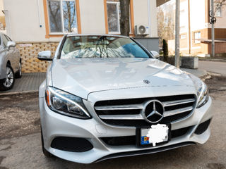 Mercedes C-Class foto 1