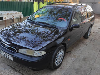 Ford Mondeo foto 3