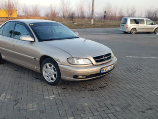 Opel Omega foto 2