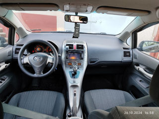 Toyota Auris foto 10