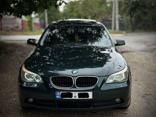 BMW 5 Series foto 1