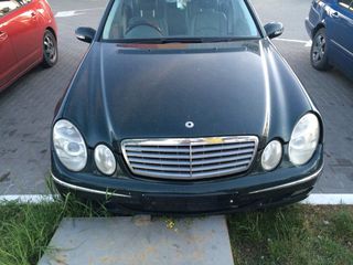 Dezmembrez Mercedes W211 / Разбираю мерседес W211 фото 6