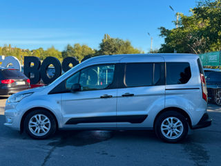 Ford Tourneo Connect foto 8