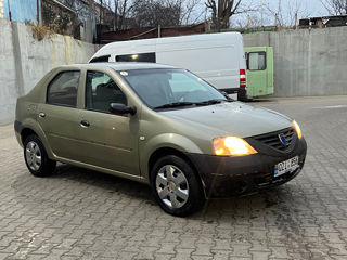 Dacia Logan foto 3