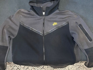 Nike tech fleece