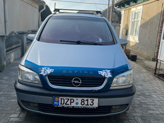 Opel Zafira foto 8