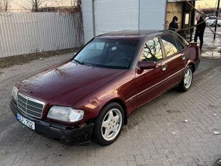 Mercedes C-Class foto 3