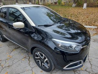 Renault Captur foto 2