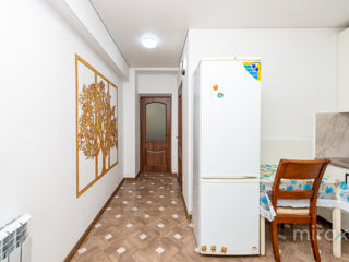 Apartament cu 2 camere, 46 m², Poșta Veche, Chișinău foto 3