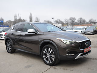 Infiniti Q30 foto 3