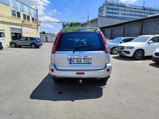 Nissan X-Trail foto 3