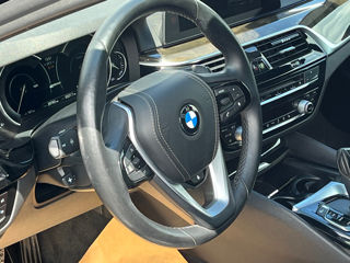 BMW 5 Series foto 14