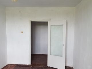 Apartament cu 2 camere, 52 m², Periferie, Ocnița foto 2