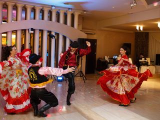 Dansatori pentru diverse ceremonii (nunti, cumatrii, zile de nasteri) !!! foto 8