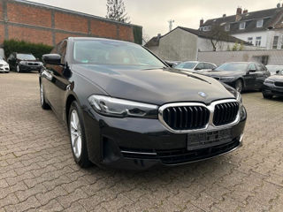 BMW 5 Series foto 1