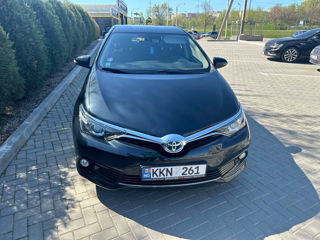 Toyota Auris foto 1