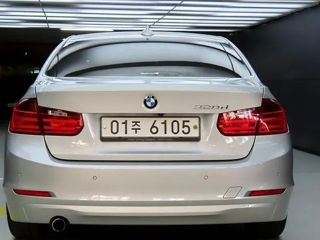 BMW 3 Series foto 4