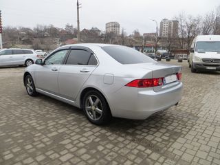 Honda Accord foto 2