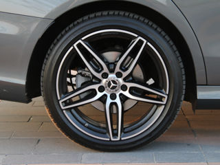 Mercedes E-Class фото 3