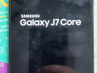 Samsung j 7,starea bună are 2 huse, și cablul de încărcat.