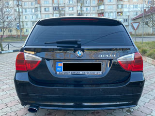 BMW 3 Series foto 6