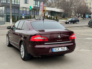 Skoda Superb foto 5