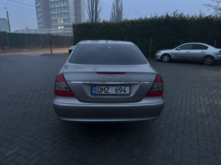 Mercedes E-Class foto 4