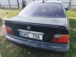 BMW 3 Series foto 2