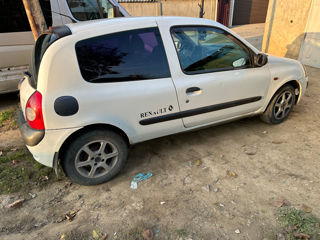 Renault Clio foto 4